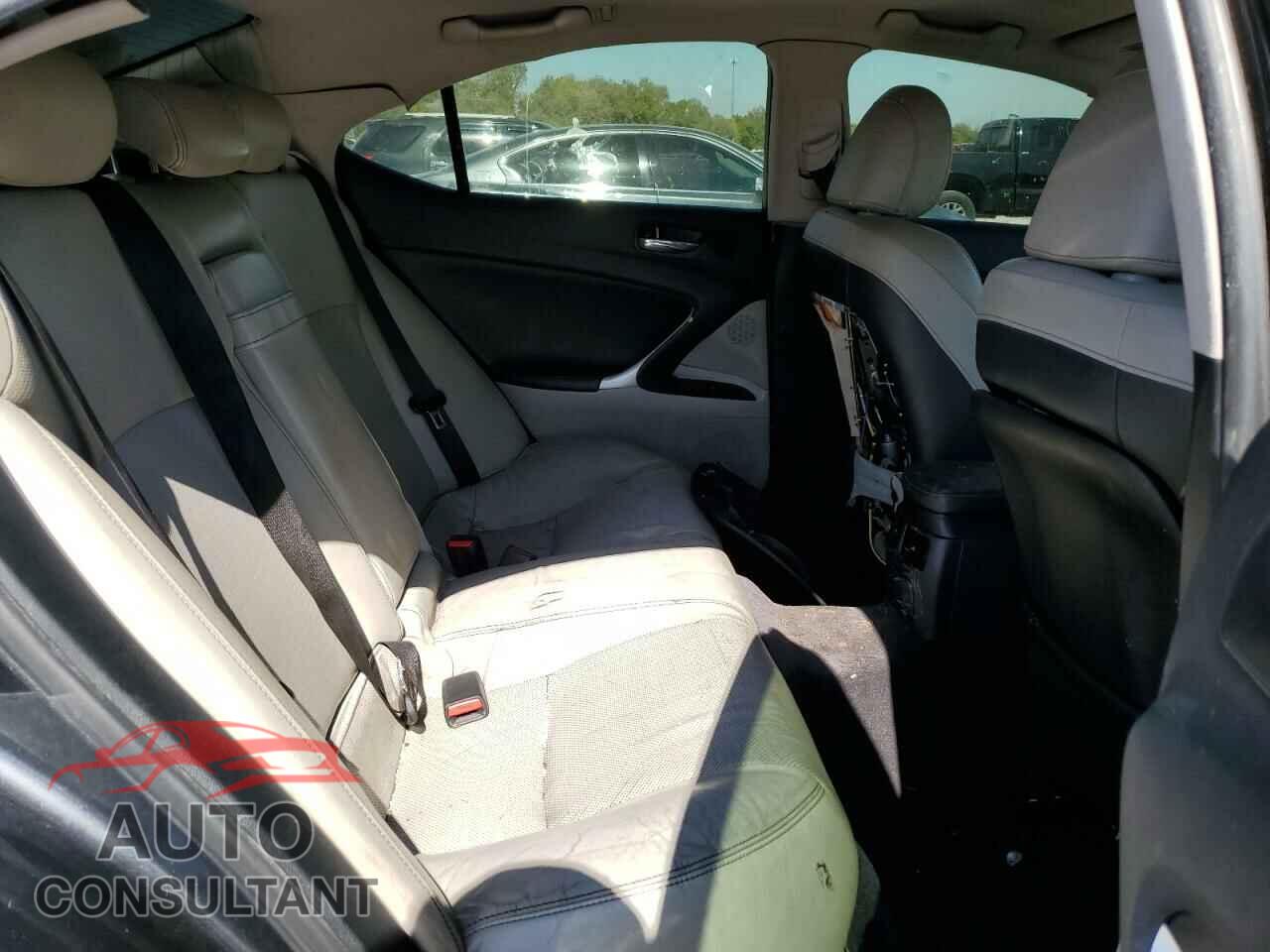 LEXUS IS 2011 - JTHBF5C20B5151507