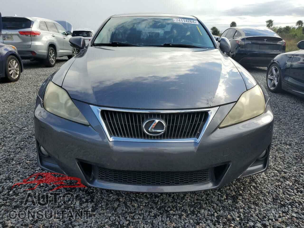 LEXUS IS 2012 - JTHBF5C20C5167305