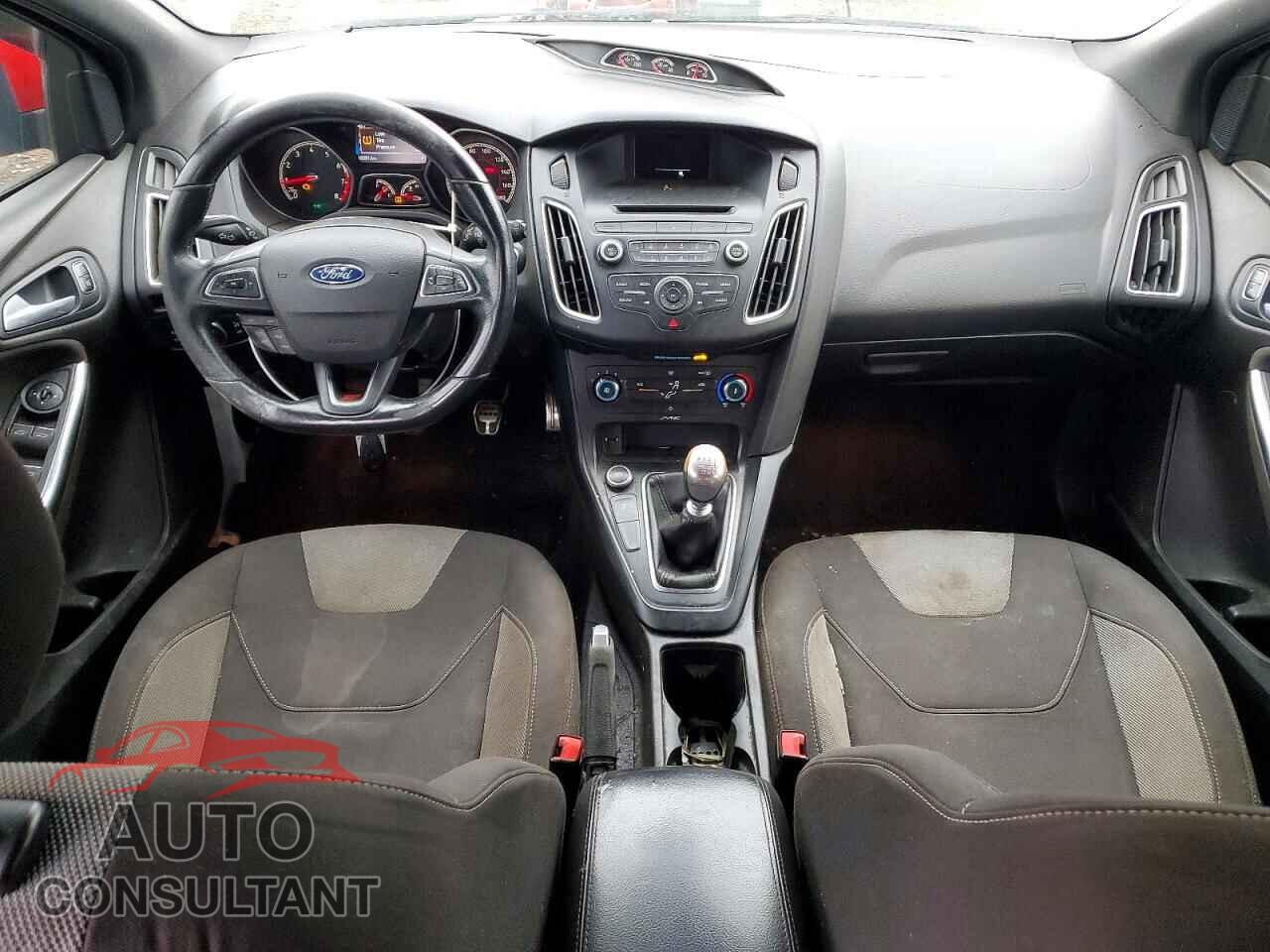 FORD FOCUS 2016 - 1FADP3L98GL225662