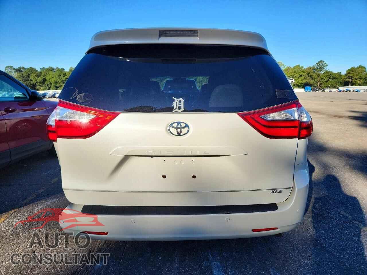 TOYOTA SIENNA 2017 - 5TDYZ3DC2HS890704