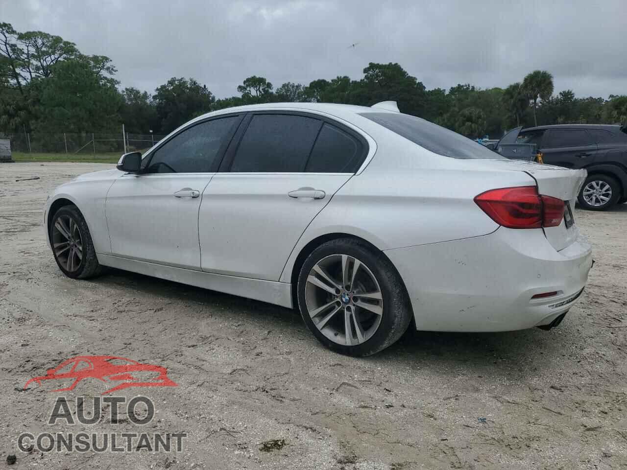 BMW 3 SERIES 2017 - WBA8B9G38HNU55434
