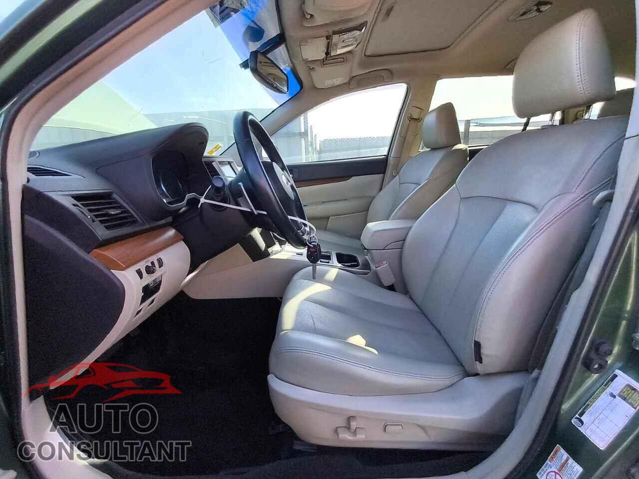 SUBARU OUTBACK 2013 - 4S4BRCLC2D3258736