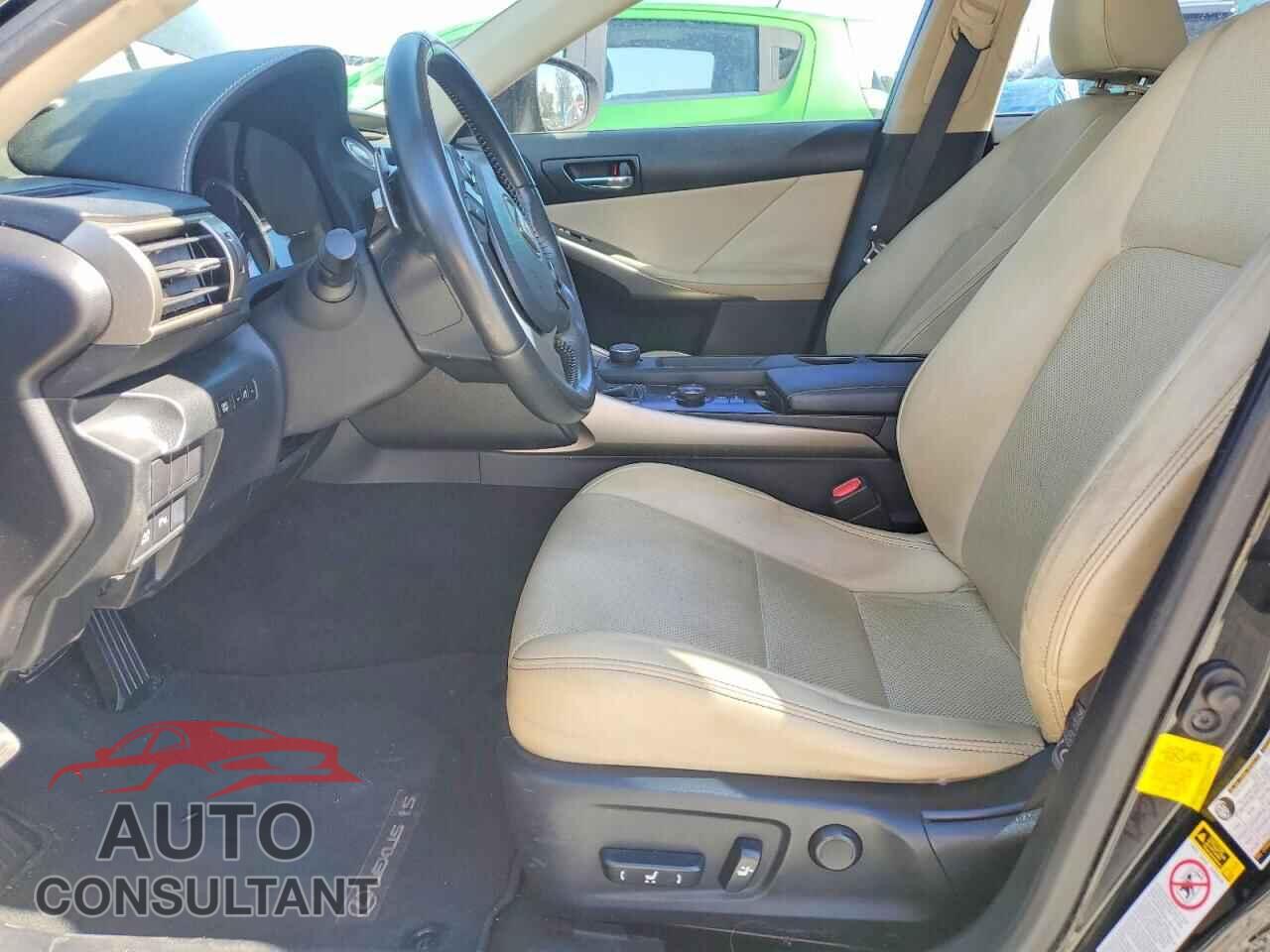 LEXUS IS 2014 - JTHBF1D24E5019443