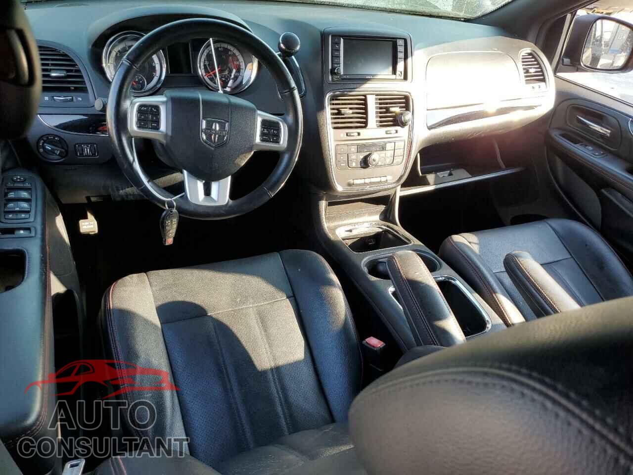 DODGE CARAVAN 2018 - 2C4RDGEG9JR205897