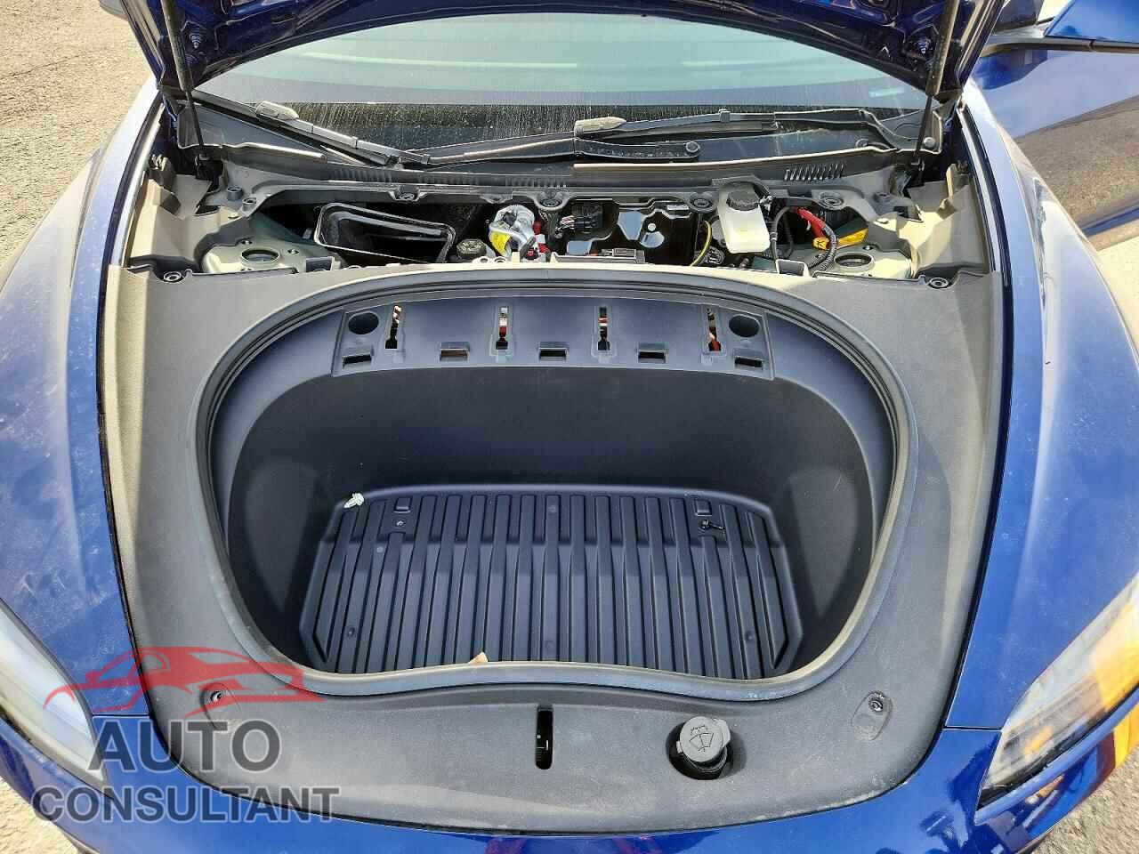 TESLA MODEL 3 2024 - 5YJ3E1EA9RF768287