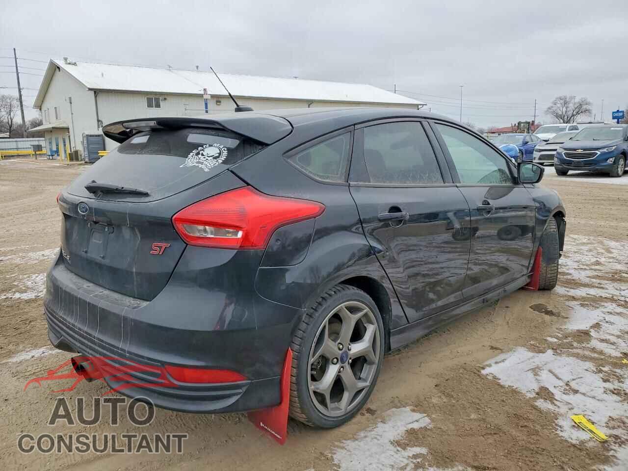 FORD FOCUS 2017 - 1FADP3L99HL310446
