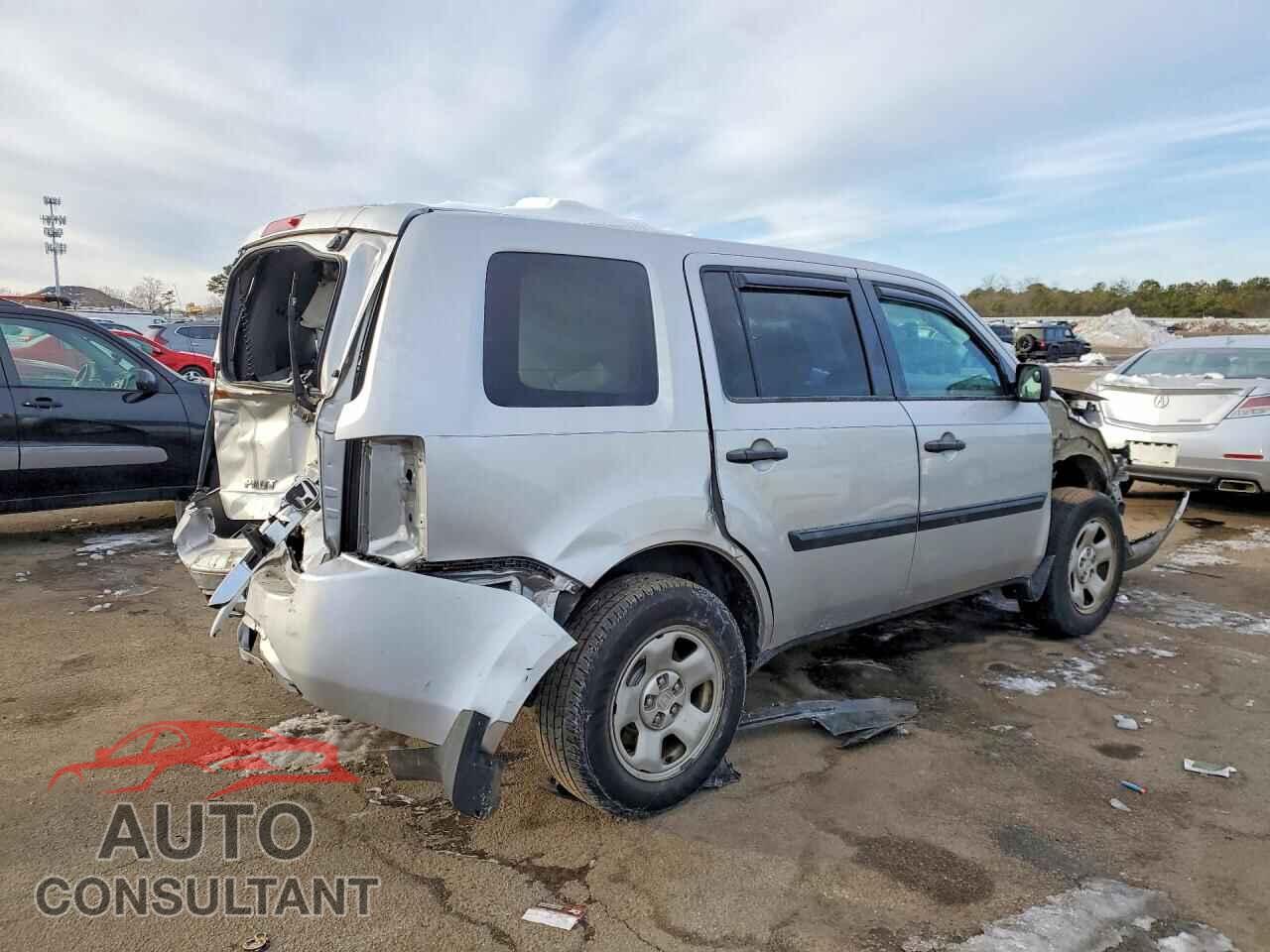 HONDA PILOT 2015 - 5FNYF4H28FB010171
