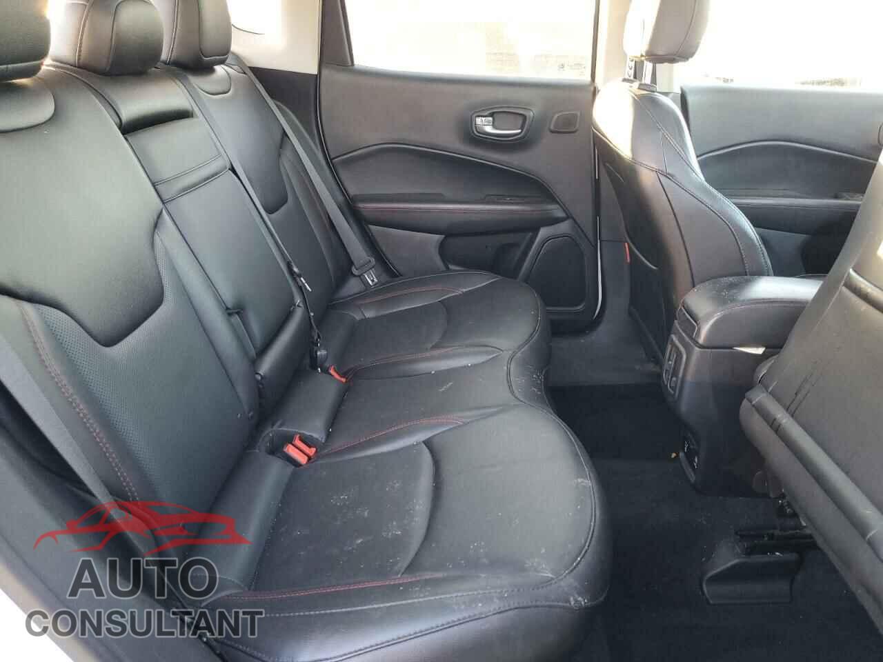 JEEP COMPASS 2019 - 3C4NJDDB2KT660407