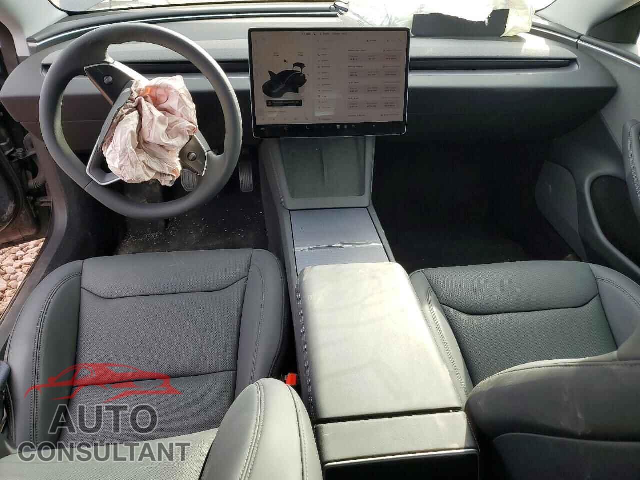 TESLA MODEL 3 2025 - 5YJ3E1EA6SF080107