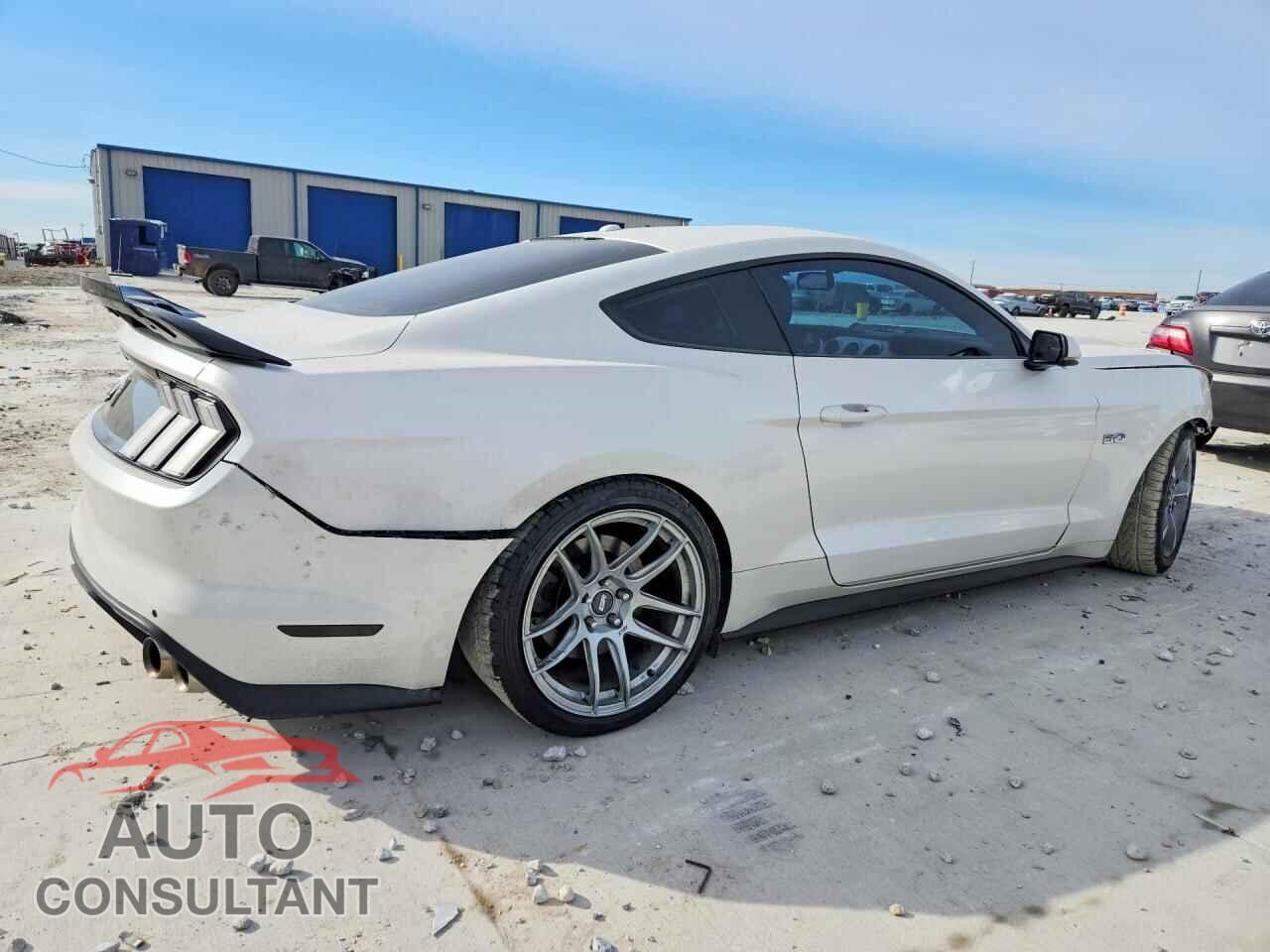 FORD MUSTANG 2017 - 1FA6P8CF4H5271748