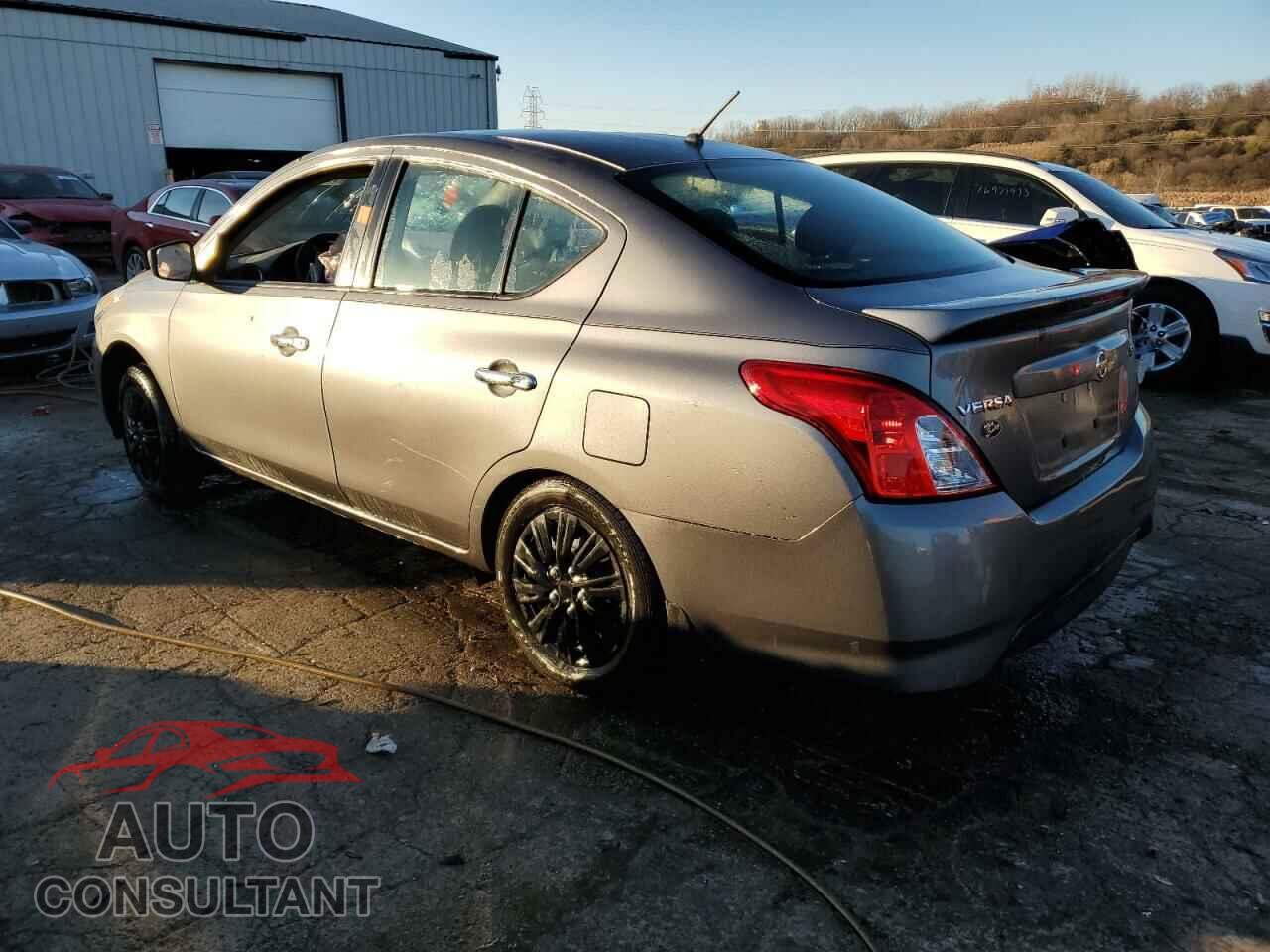 NISSAN VERSA 2017 - 3N1CN7AP1HL844102
