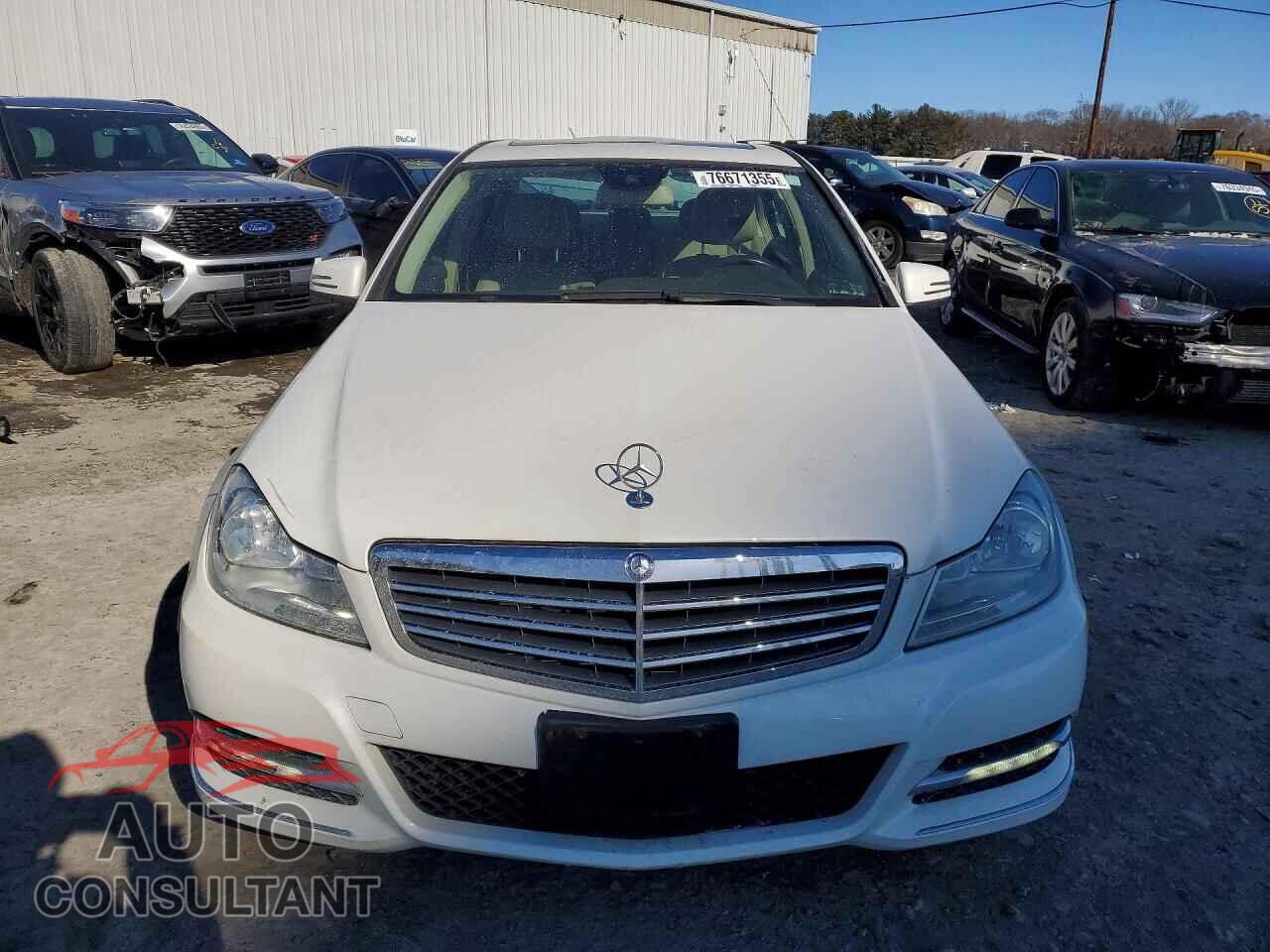 MERCEDES-BENZ C-CLASS 2012 - WDDGF8BB1CA601741