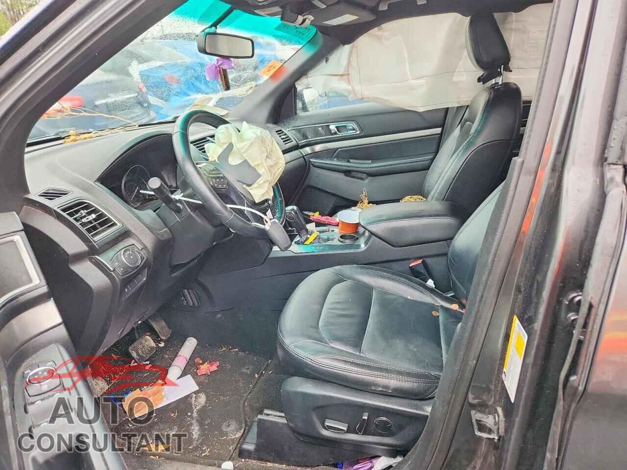 FORD EXPLORER 2018 - 1FM5K7D82JGA91317