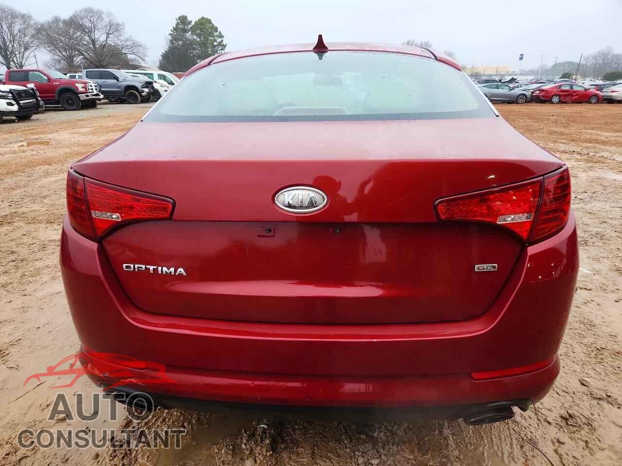 KIA OPTIMA 2011 - KNAGM4A76B5109264