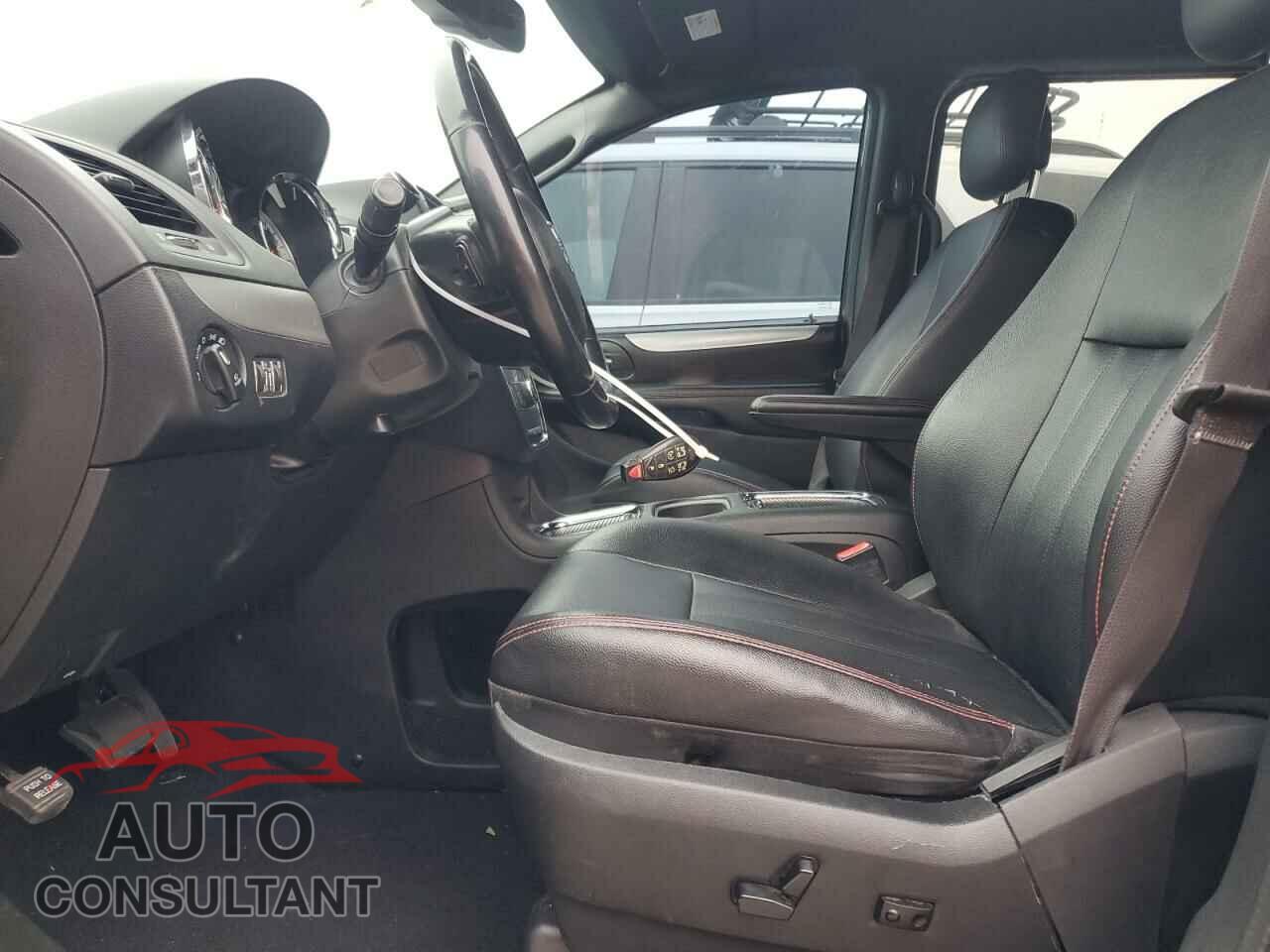 DODGE CARAVAN 2017 - 2C4RDGEG8HR808222