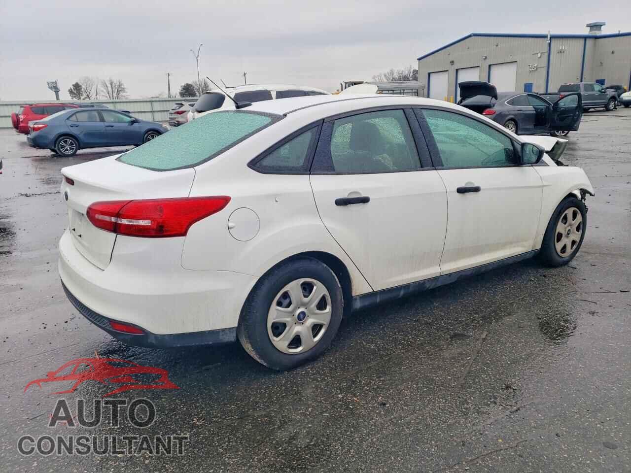 FORD FOCUS 2017 - 1FADP3E26HL224284