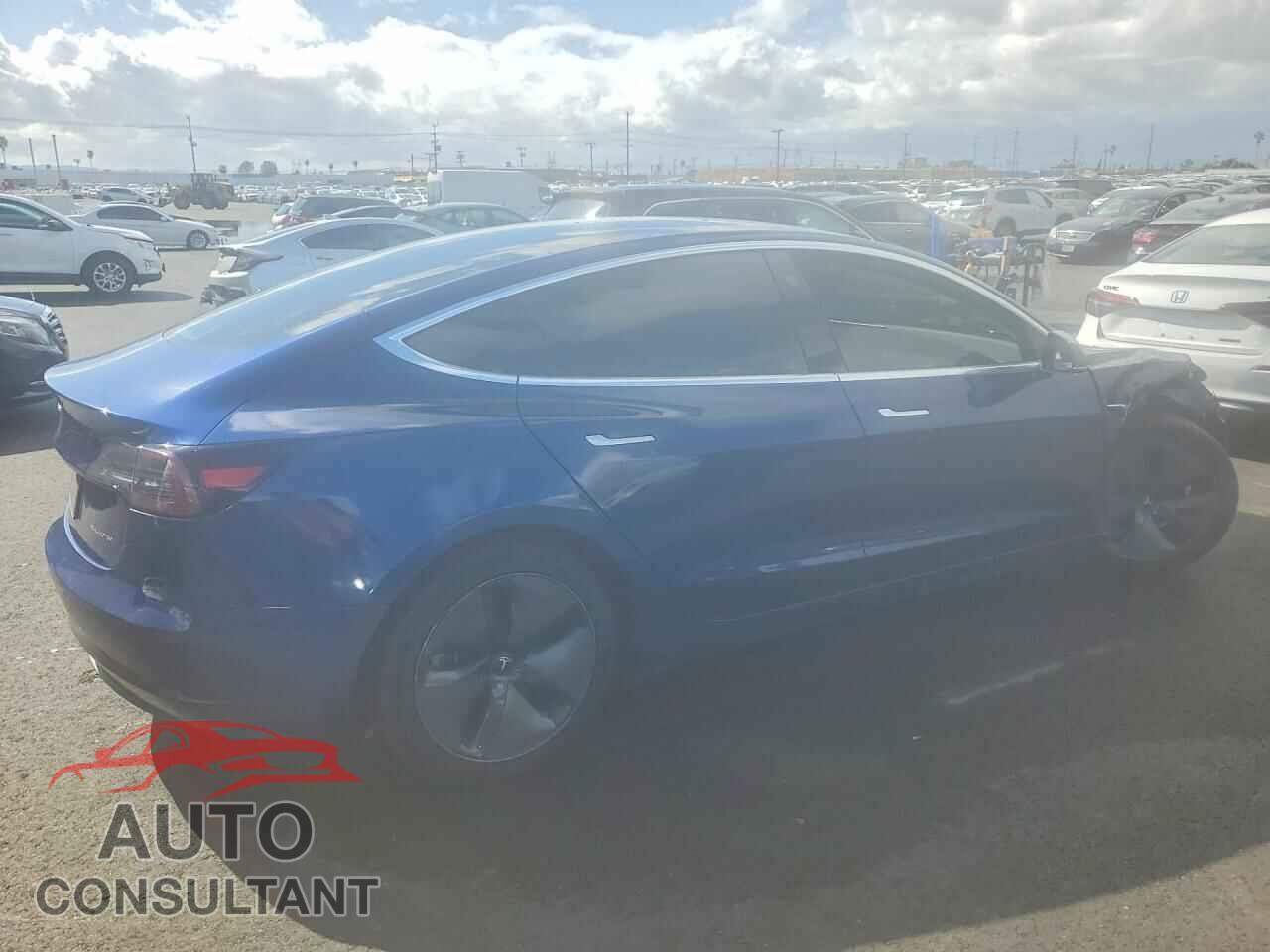 TESLA MODEL 3 2020 - 5YJ3E1EB5LF668526