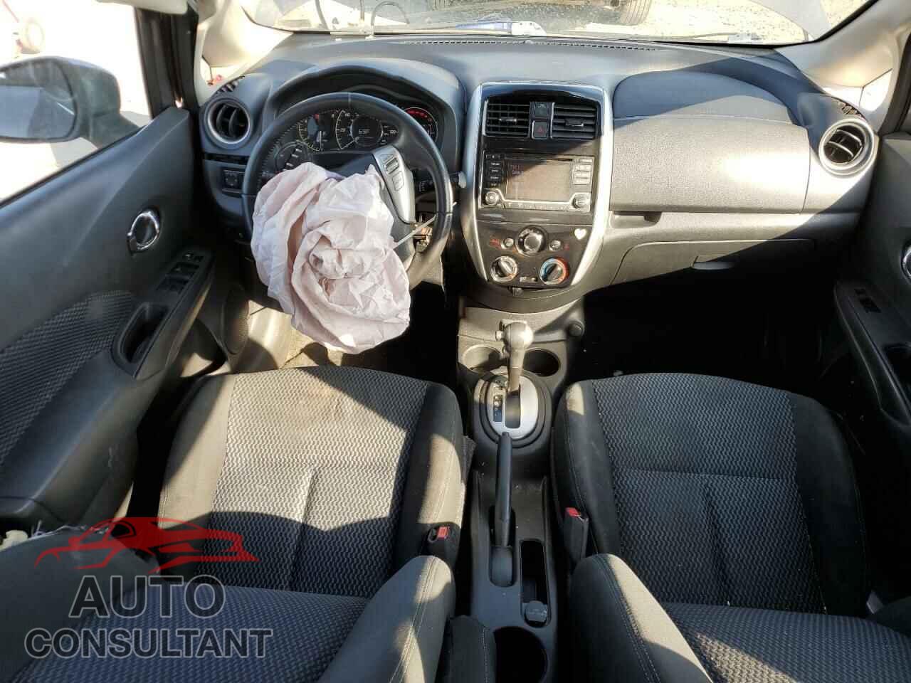 NISSAN VERSA 2017 - 3N1CE2CP3HL360996