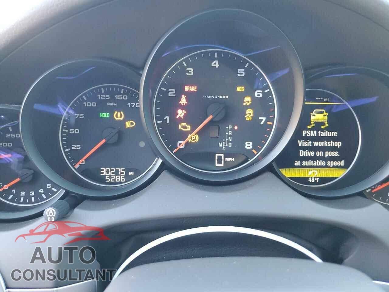 PORSCHE CAYENNE 2017 - WP1AA2A26HKA91545