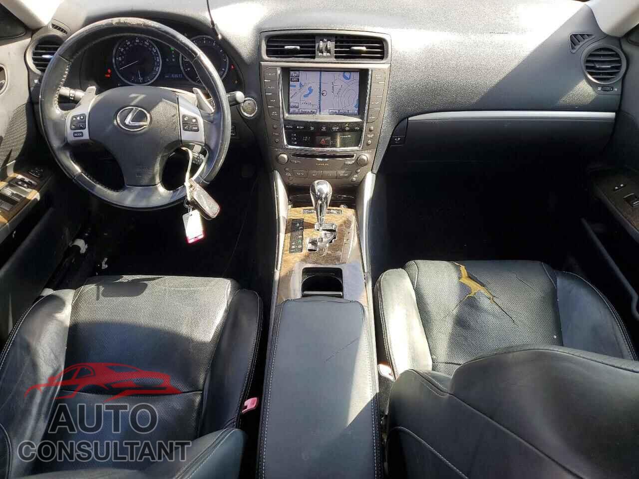 LEXUS IS 2011 - JTHBF5C24B5147122