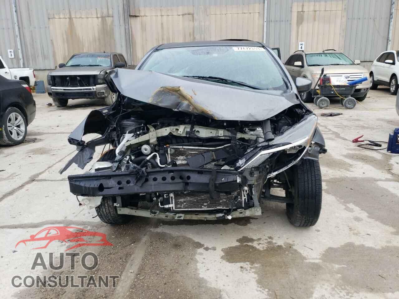 NISSAN VERSA 2017 - 3N1CE2CP8HL381391