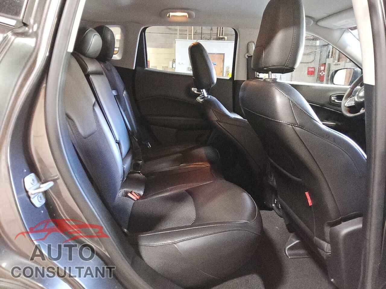 JEEP COMPASS 2021 - 3C4NJDDB3MT590810