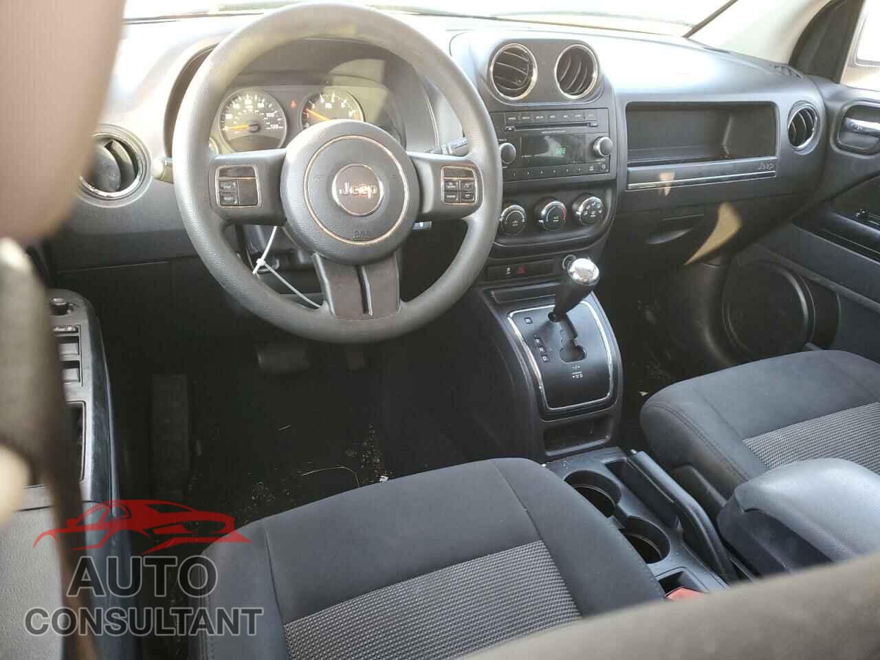 JEEP COMPASS 2012 - 1C4NJCBA8CD557505