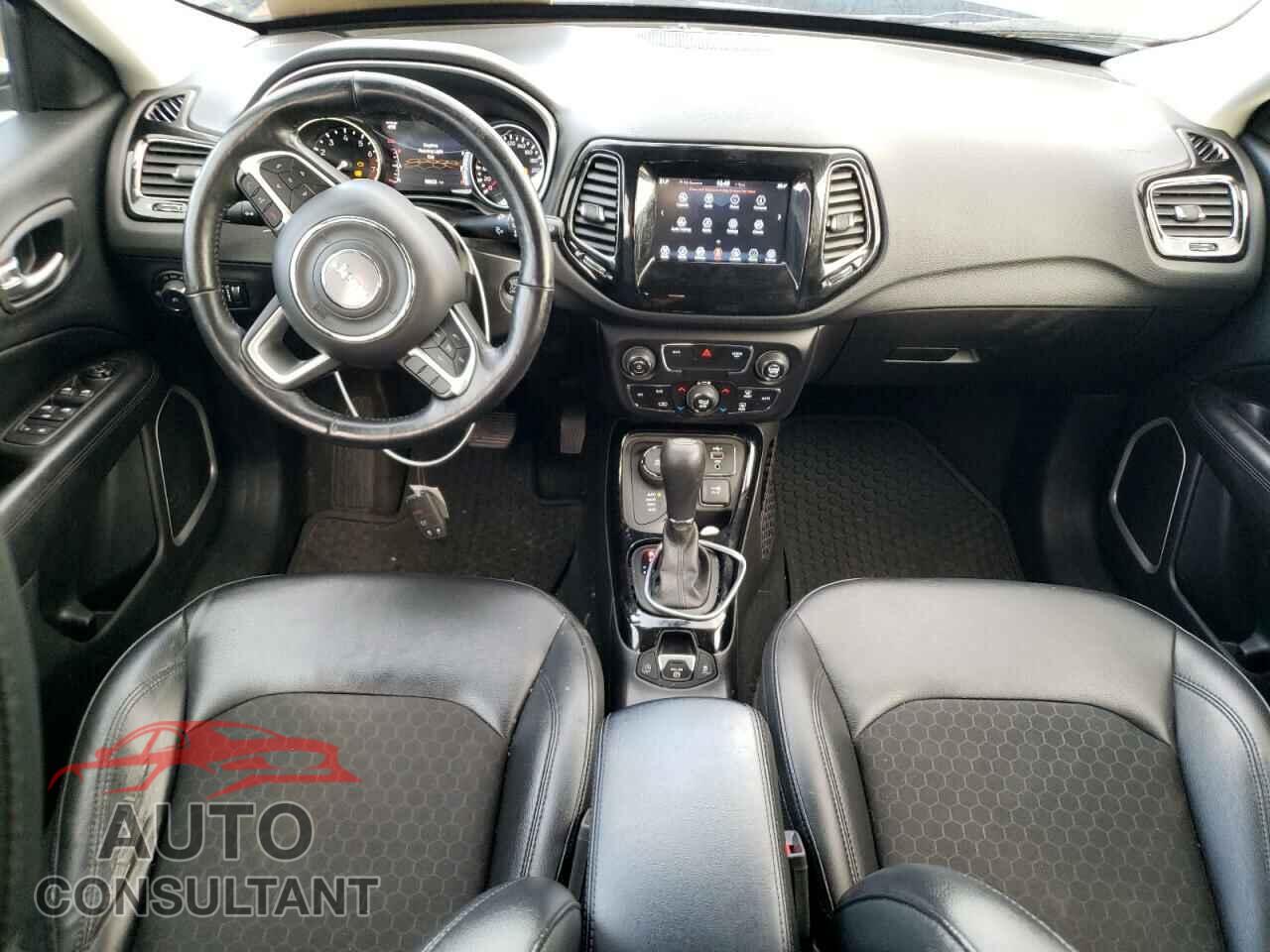 JEEP COMPASS 2019 - 3C4NJDBB9KT667003