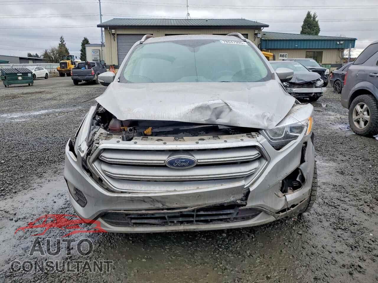 FORD ESCAPE 2017 - 1FMCU9J97HUC02854