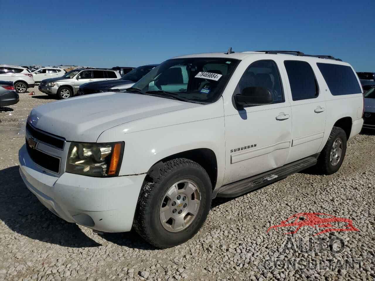 CHEVROLET SUBURBAN 2013 - 1GNSCJE05DR235713