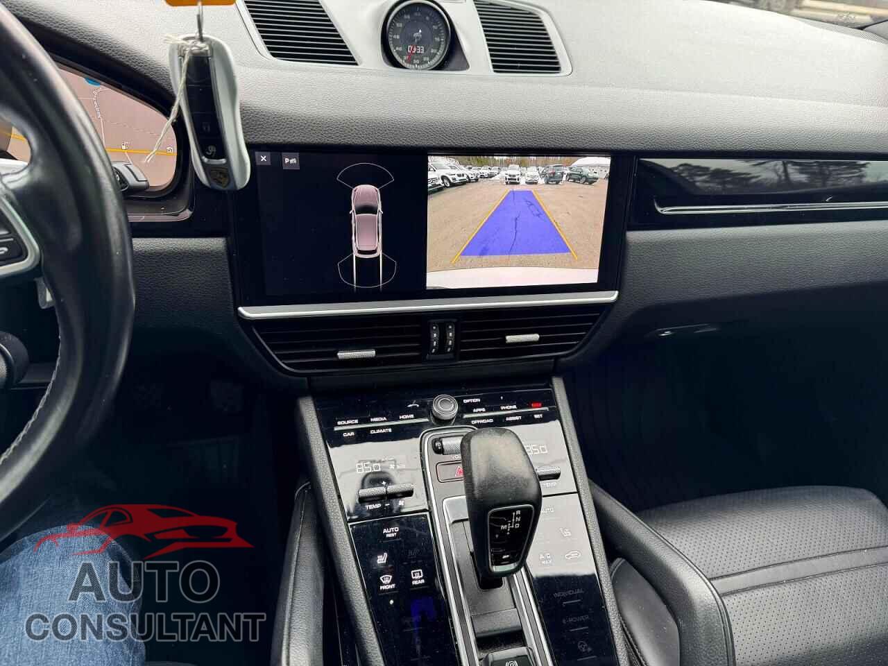 PORSCHE CAYENNE 2019 - WP1AA2AY0KDA00205