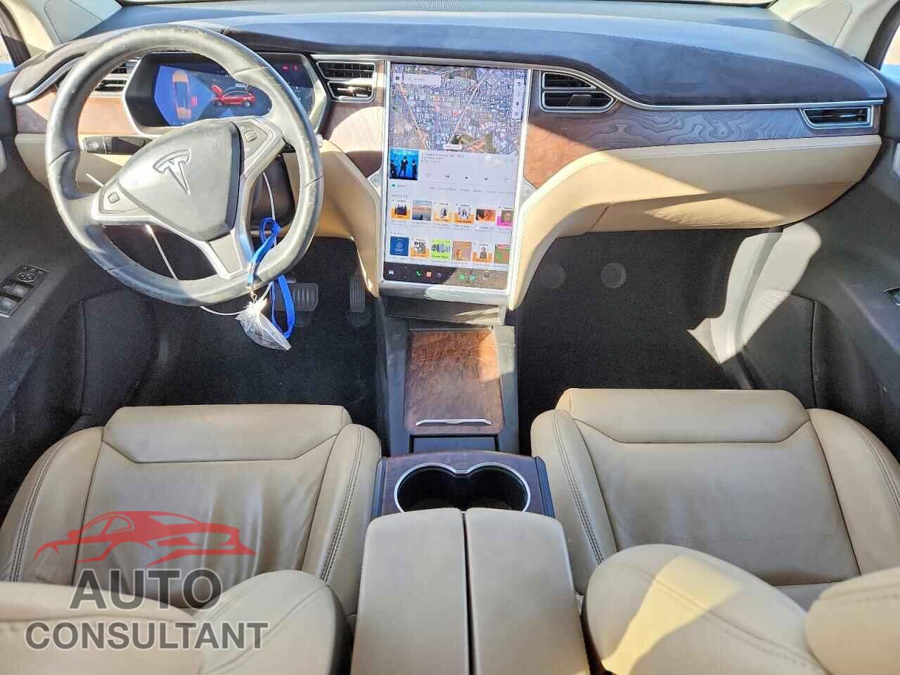 TESLA MODEL X 2017 - 5YJXCDE25HF045195