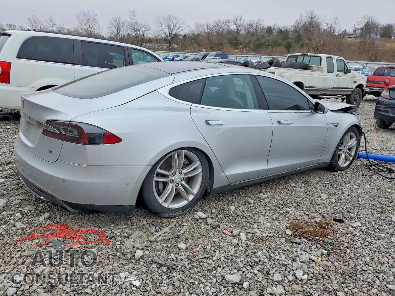 TESLA MODEL S 2014 - 5YJSA1H16EFP54943
