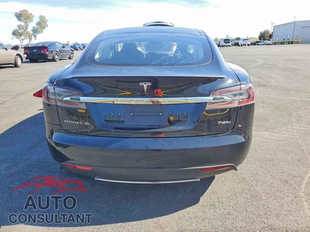 TESLA MODEL S 2014 - 5YJSA1H17EFP32269