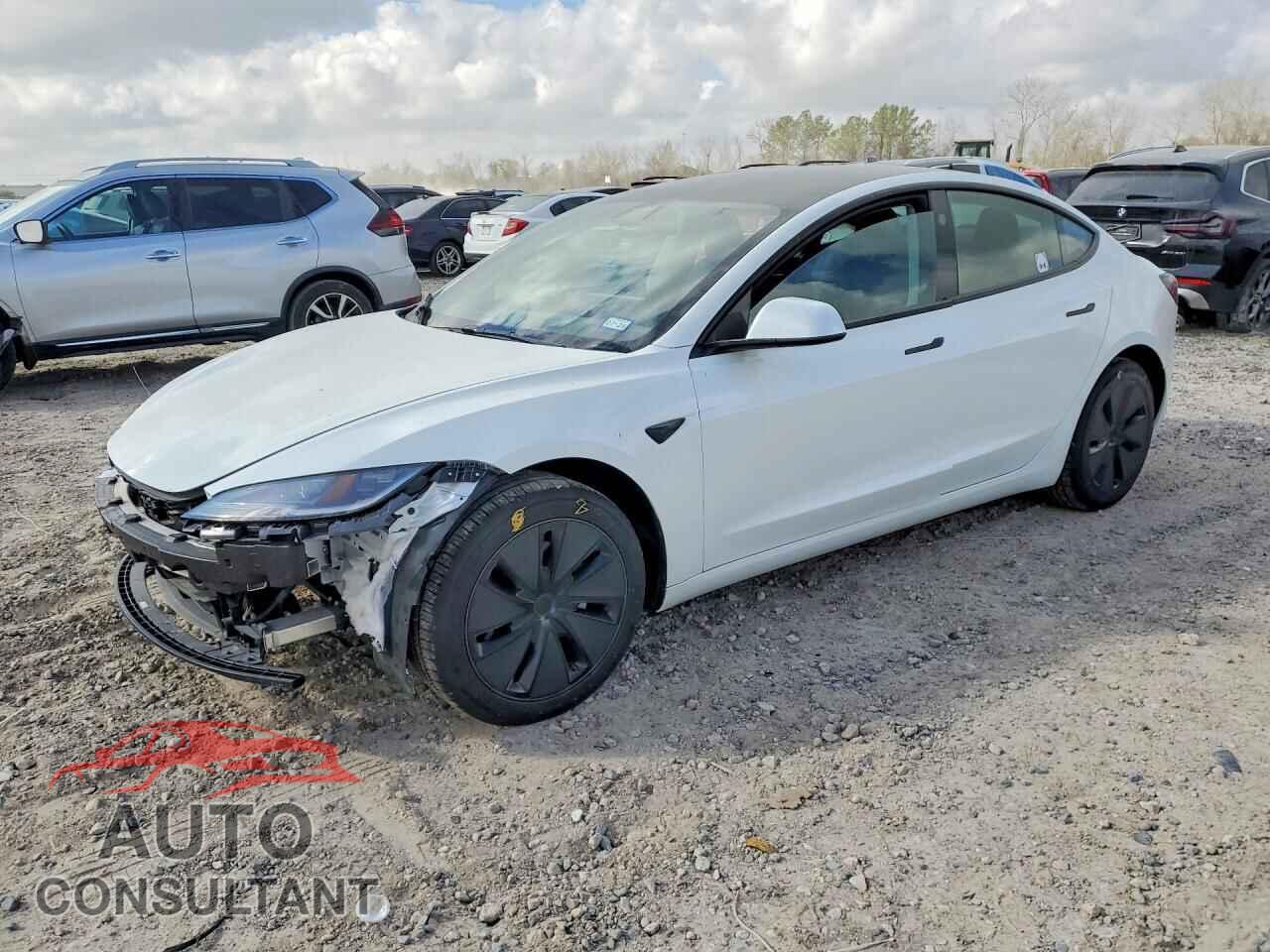 TESLA MODEL 3 2025 - 5YJ3E1EA1SF038508