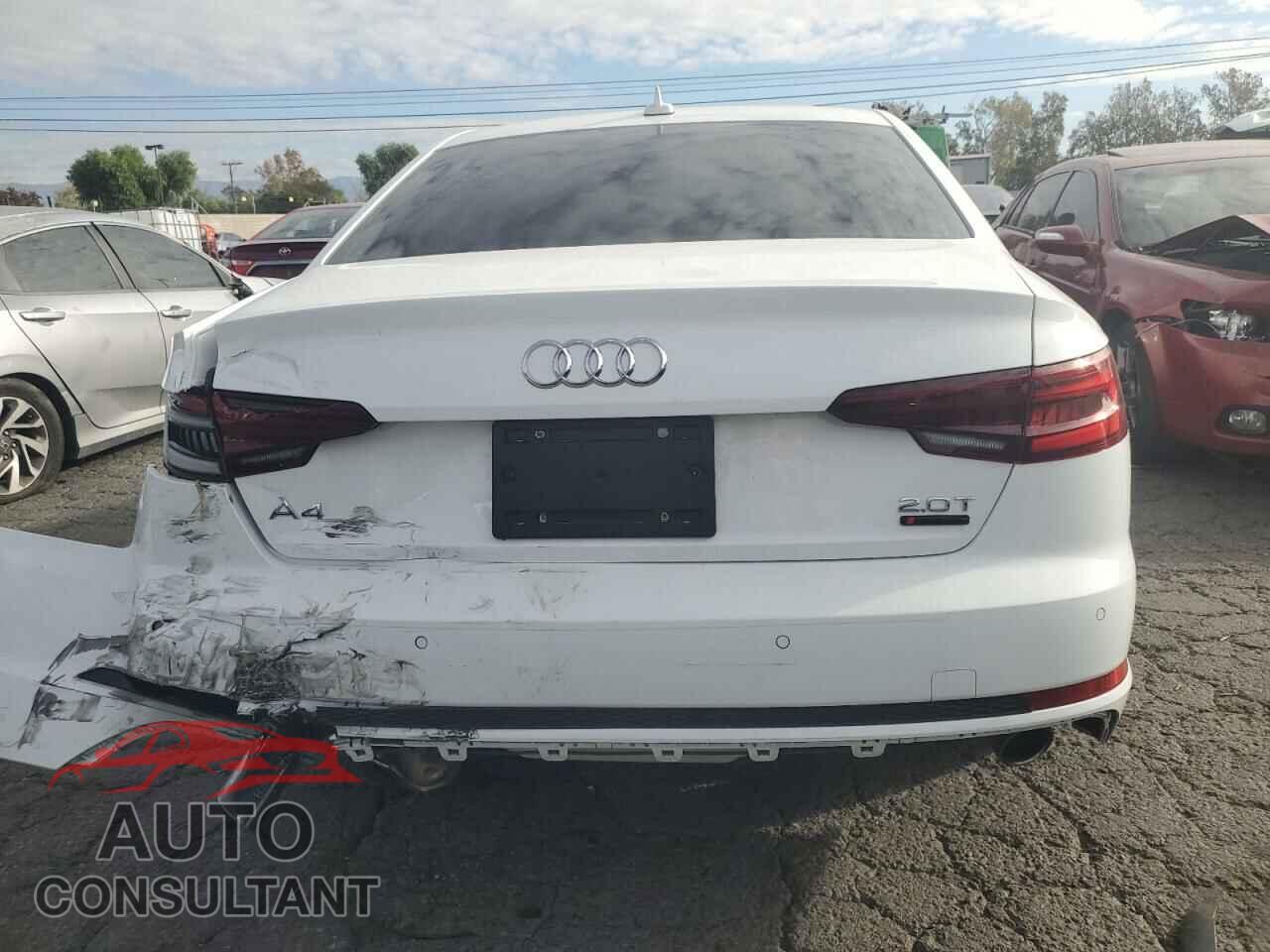 AUDI A4 2018 - WAULMAF40JA233922
