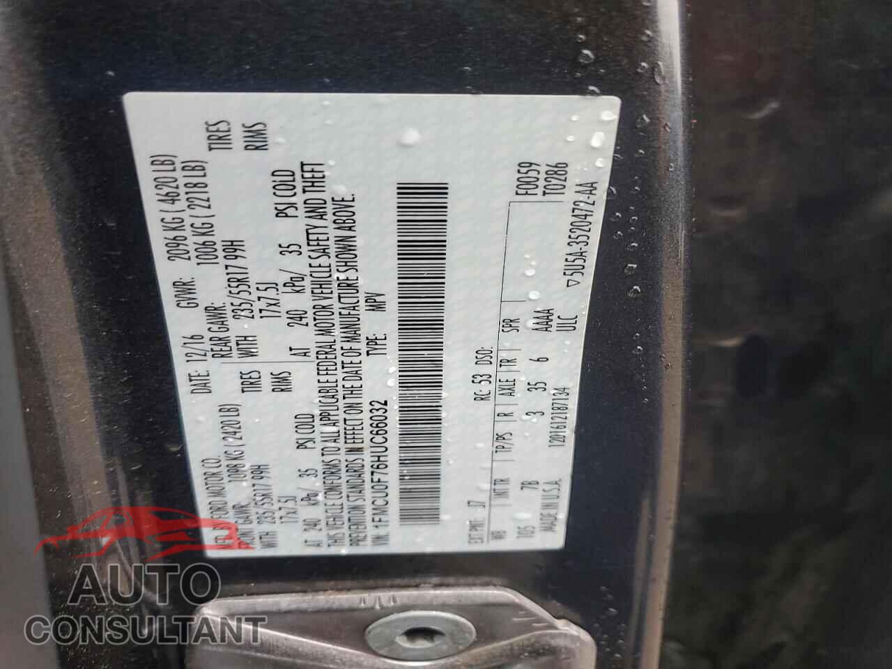 FORD ESCAPE 2017 - 1FMCU0F76HUC66032