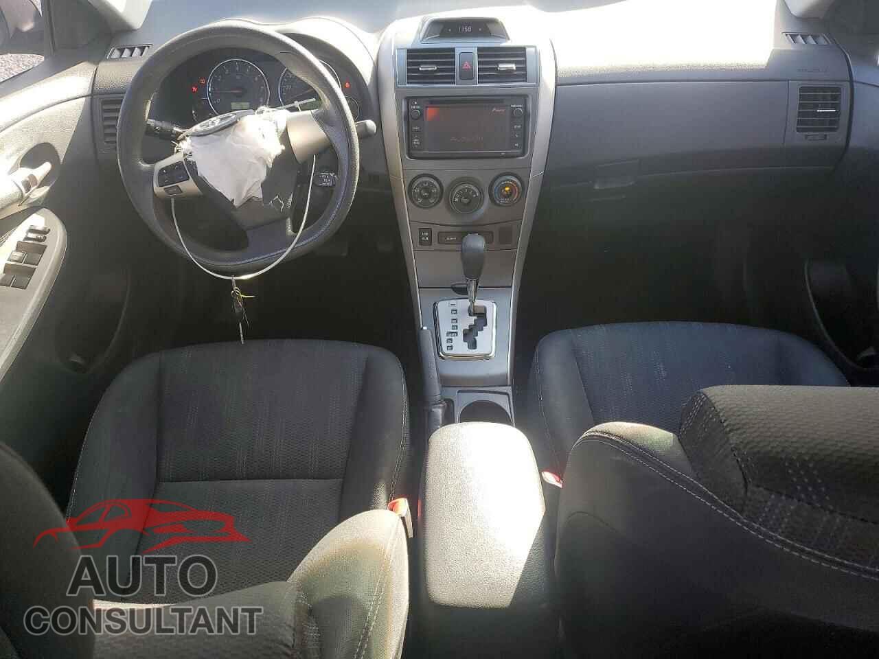 TOYOTA COROLLA 2013 - 5YFBU4EE9DP111859