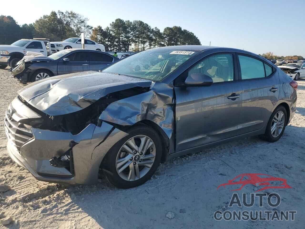 HYUNDAI ELANTRA 2019 - 5NPD84LF0KH410627