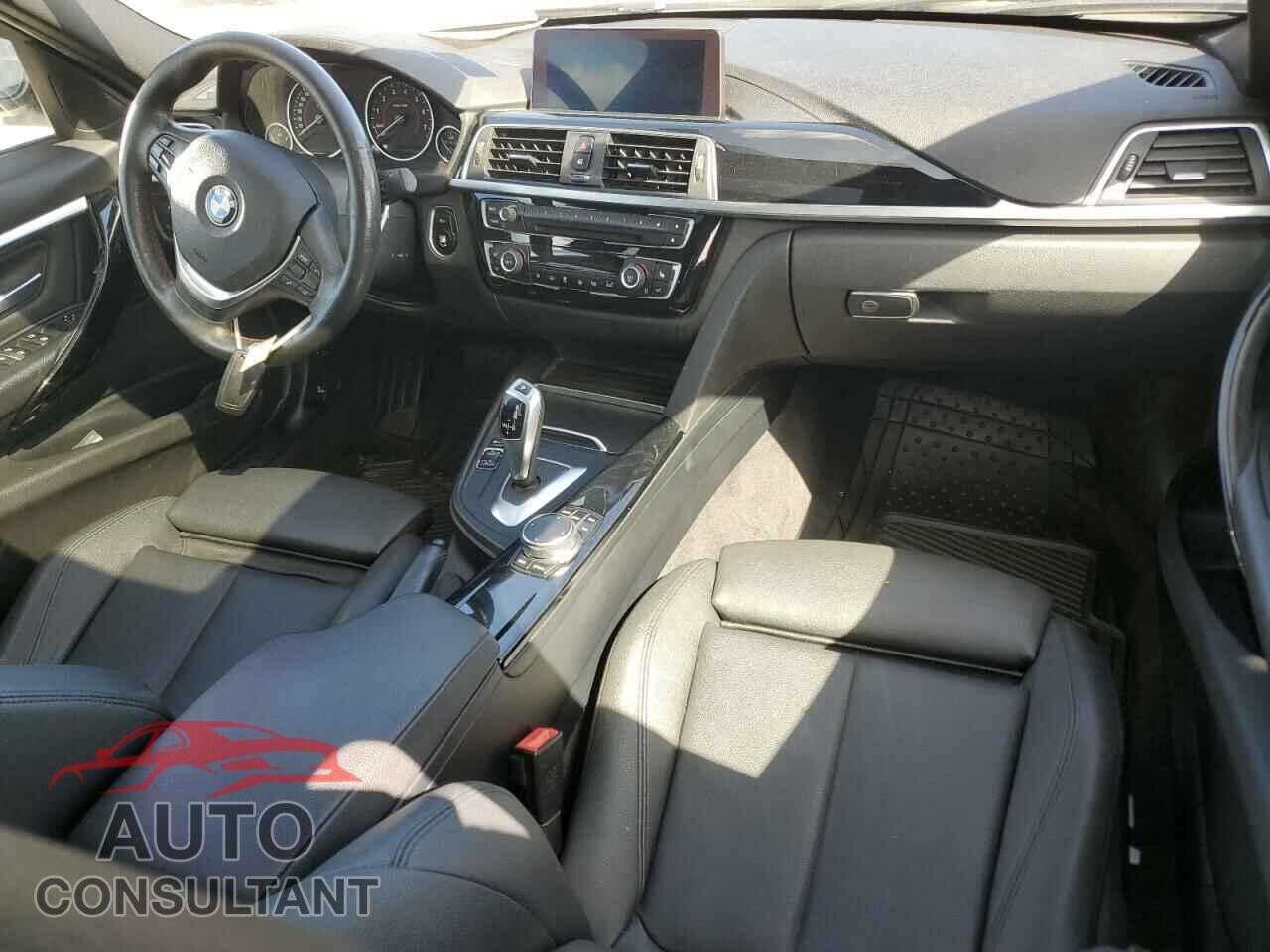 BMW 3 SERIES 2018 - WBA8D9C5XJEM31840