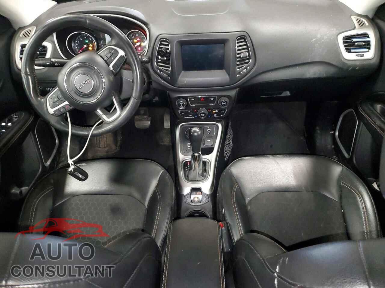 JEEP COMPASS 2019 - 3C4NJDBB8KT669986