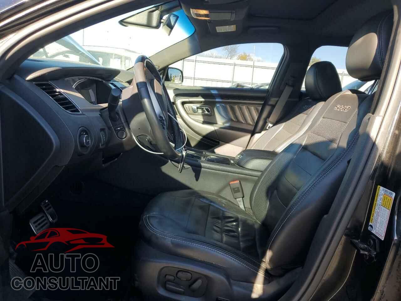 FORD TAURUS 2015 - 1FAHP2KTXFG199260