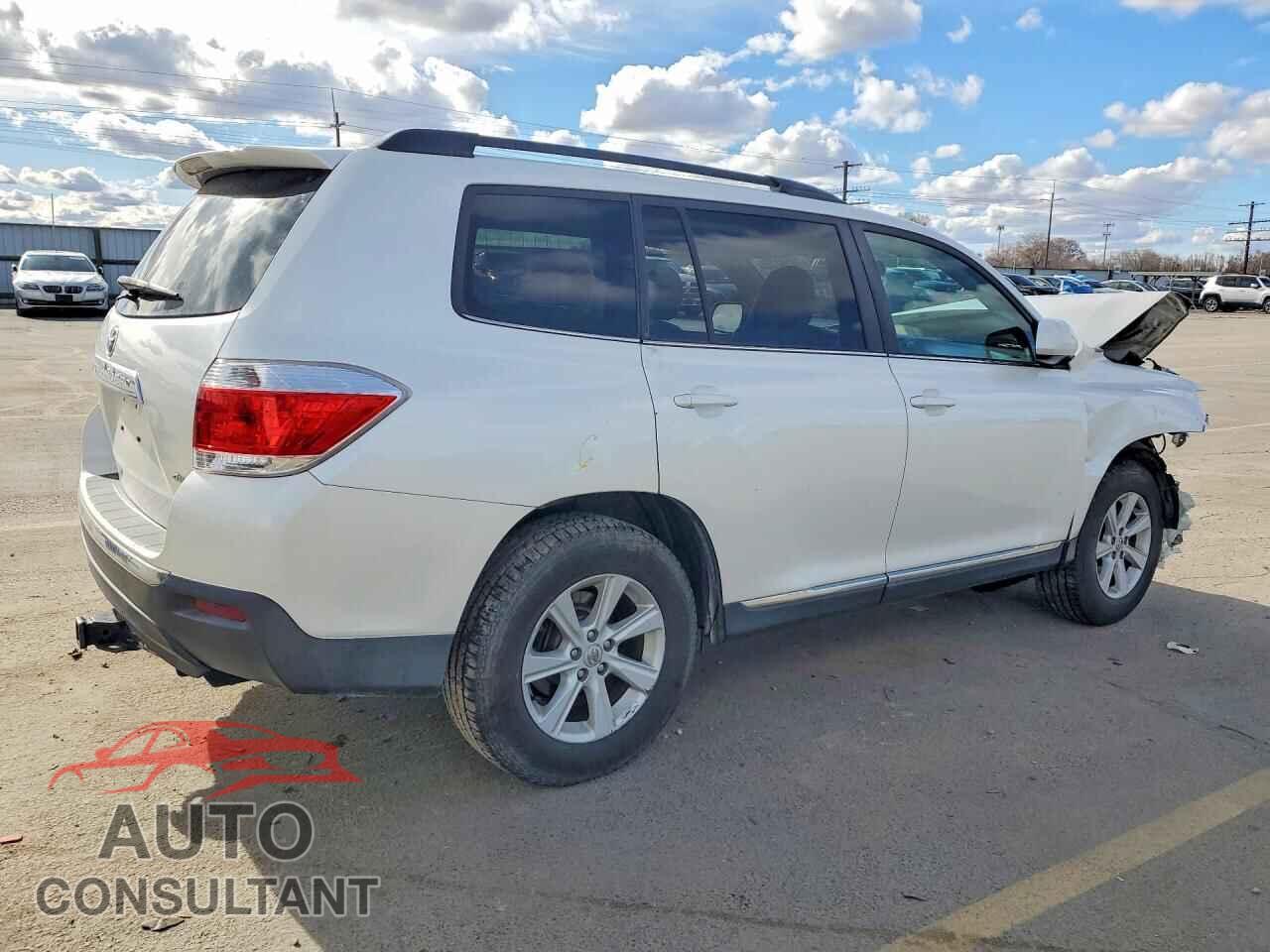 TOYOTA HIGHLANDER 2013 - 5TDBK3EH5DS181537