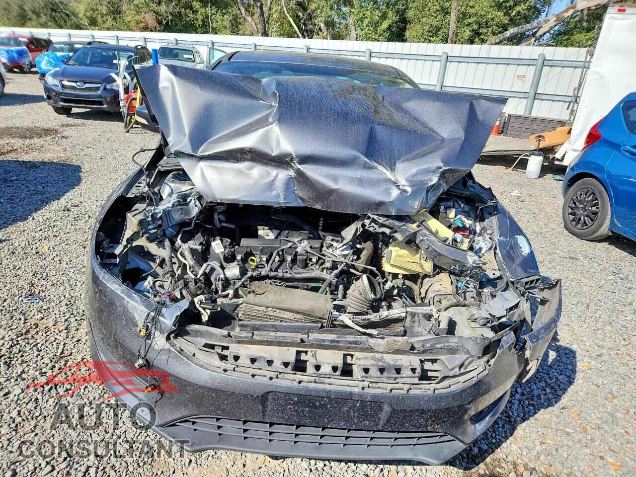 FORD FOCUS 2015 - 1FADP3F26FL304678