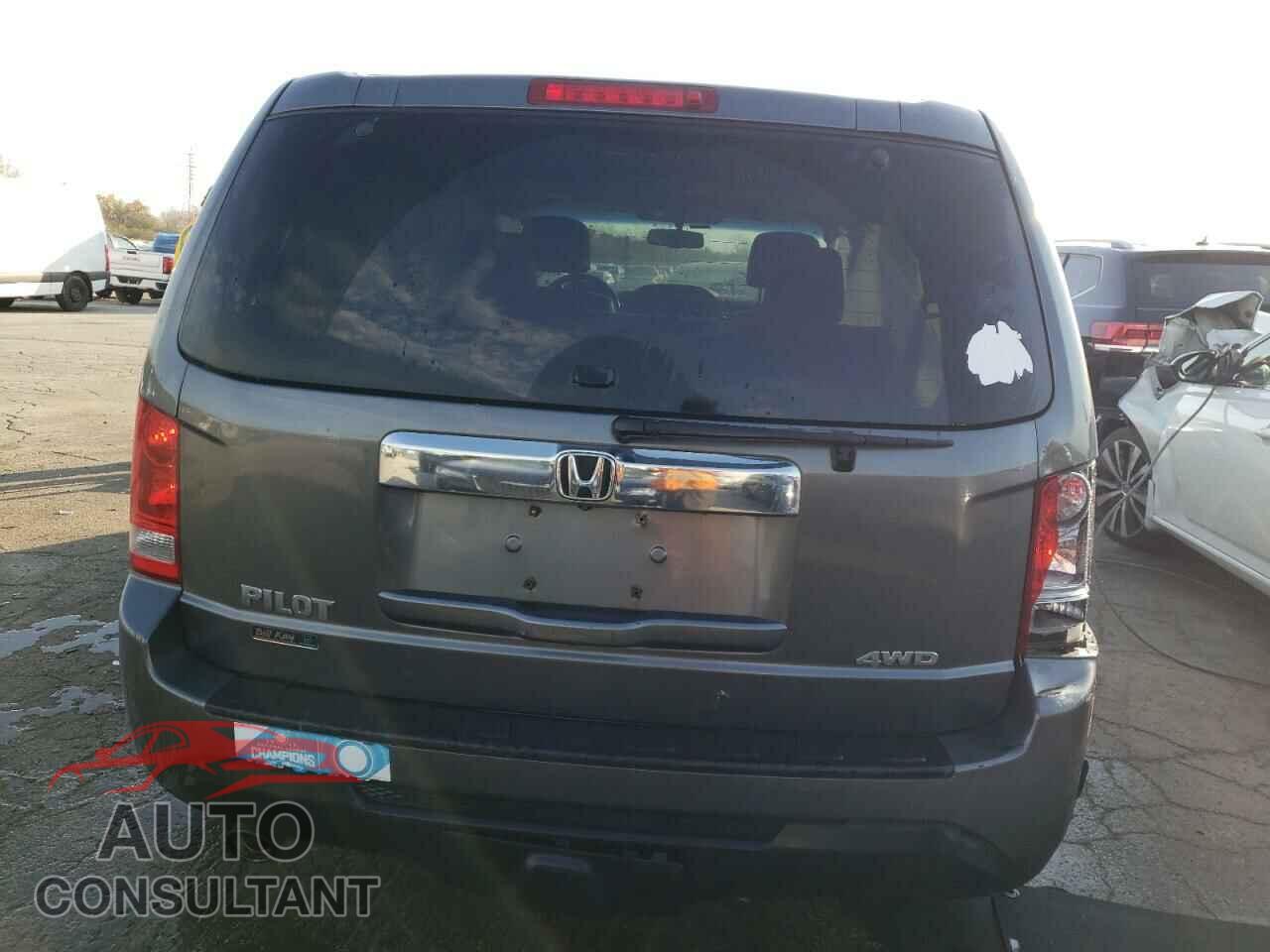 HONDA PILOT 2013 - 5FNYF4H58DB002997