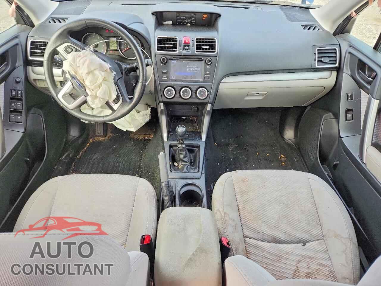 SUBARU FORESTER 2018 - JF2SJAAC2JG600811