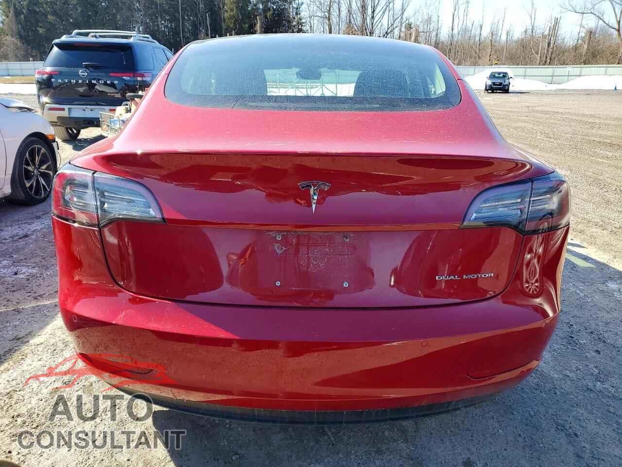 TESLA MODEL 3 2018 - 5YJ3E1EBXJF065469
