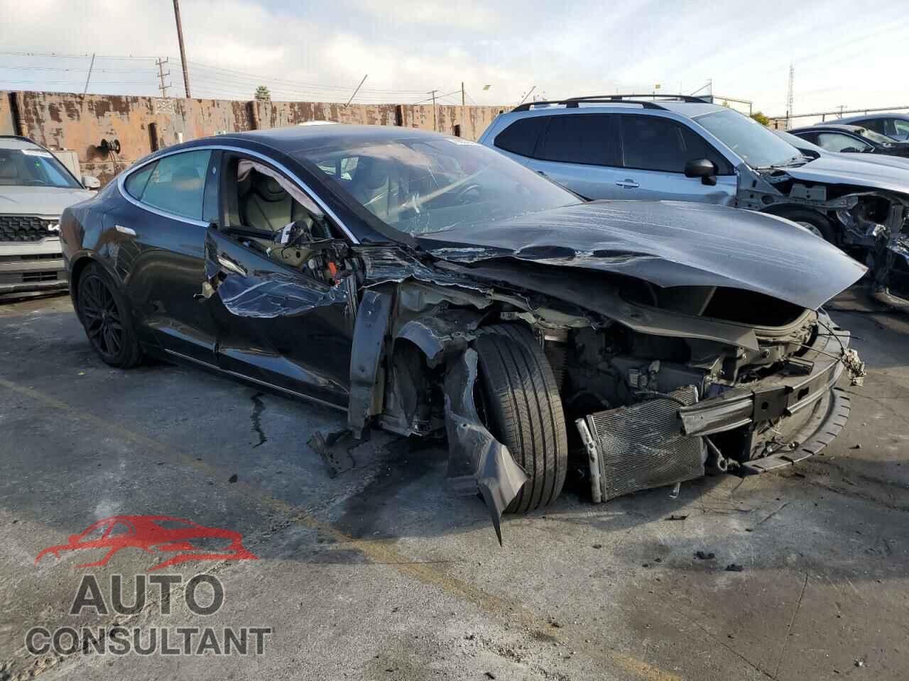 TESLA MODEL S 2018 - 5YJSA1E44JF292374