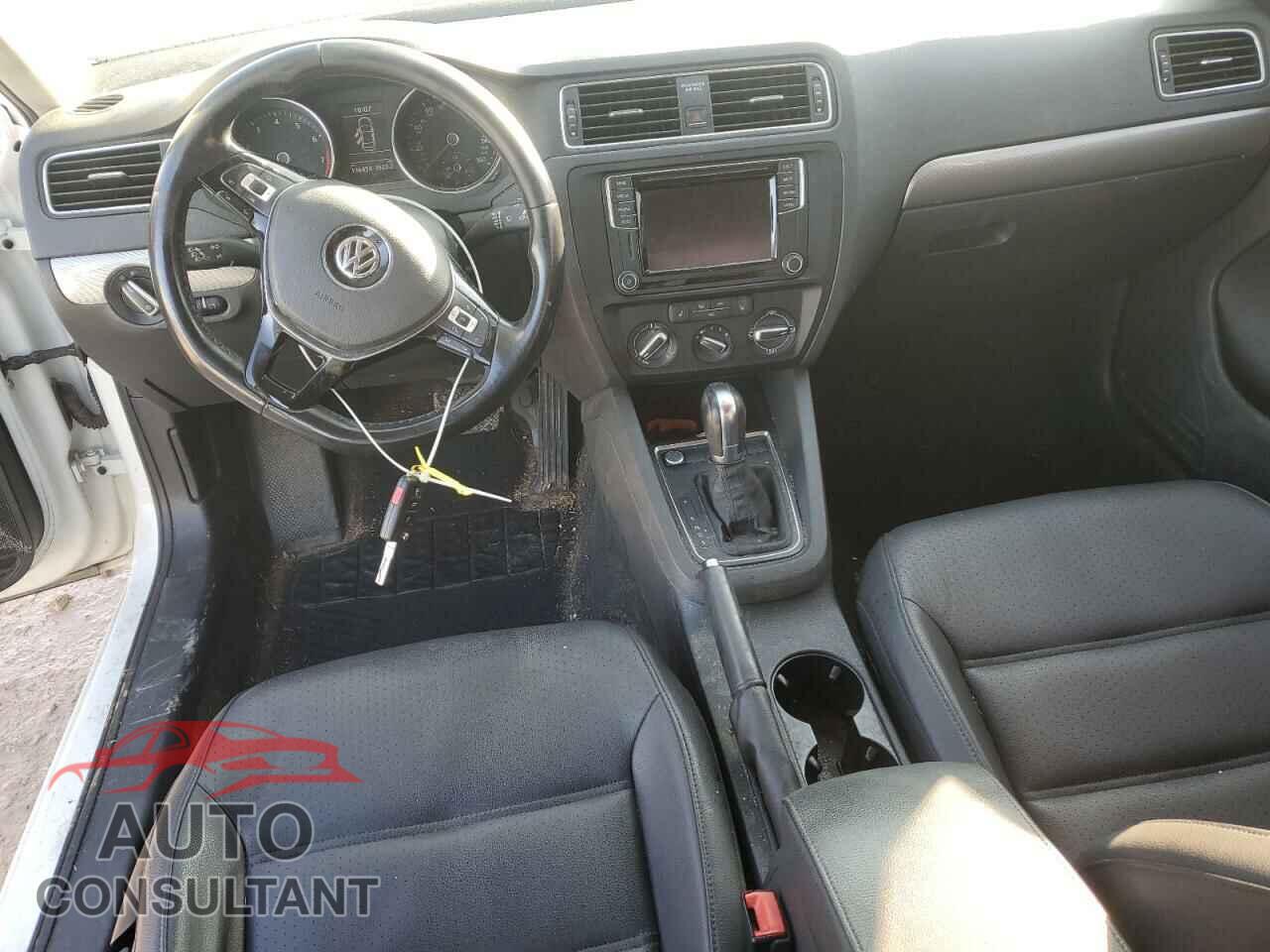 VOLKSWAGEN JETTA 2017 - 3VWDB7AJ9HM227284