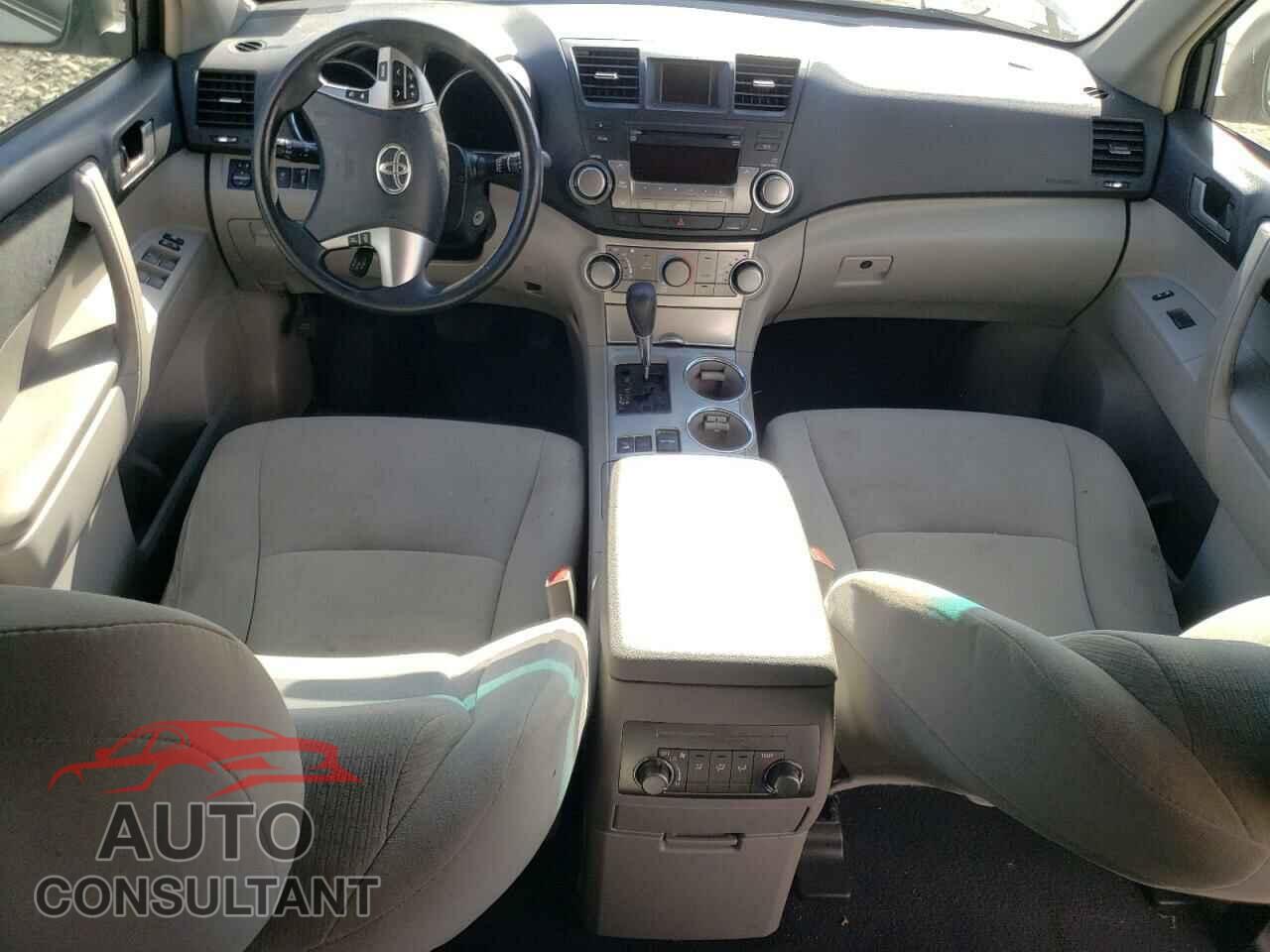 TOYOTA HIGHLANDER 2012 - 5TDBK3EH9CS152122
